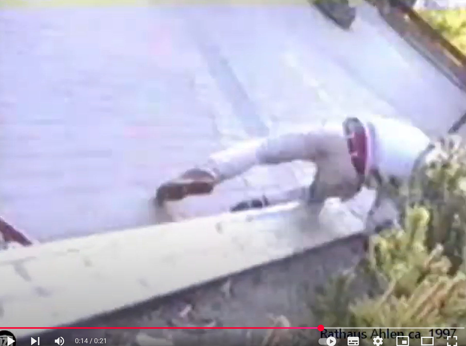 Noseslide: Hier ein Eindruck vom Rathaus in Ahlen um 1998 vom Blazer